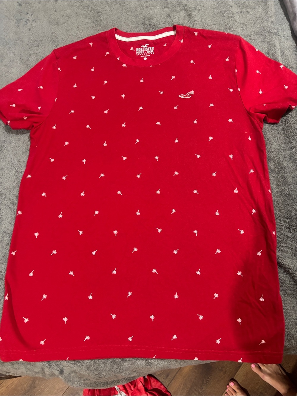 Hollister Red Palm-Print Short Sleeve Tee